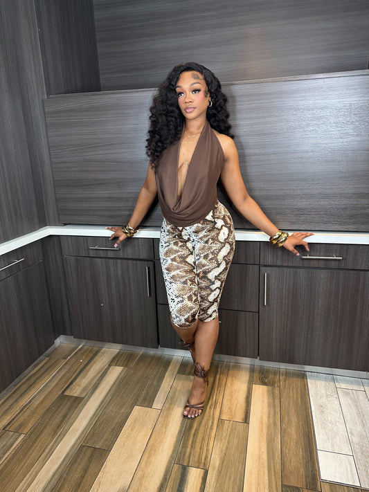 BROWN SNAKE CAPRI LEGGINGS